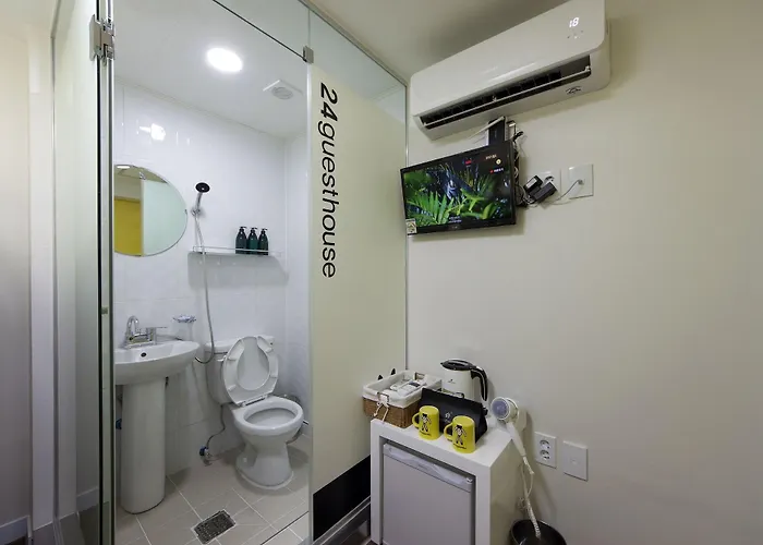 24 Myeongdong Town Hotel 2*