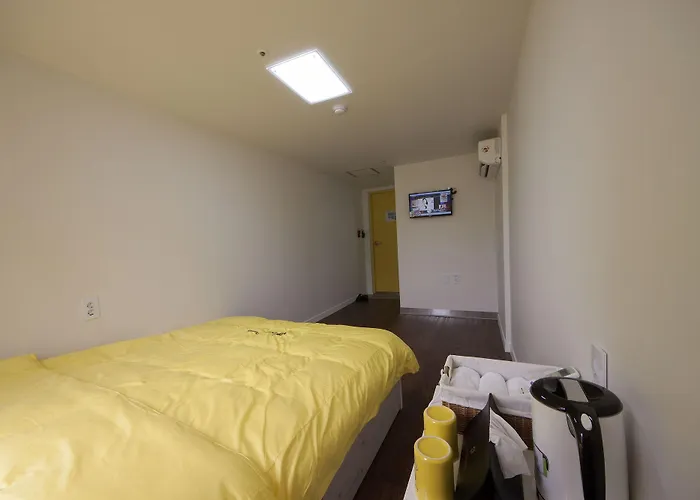 24 Myeongdong Town Hotel Seoel