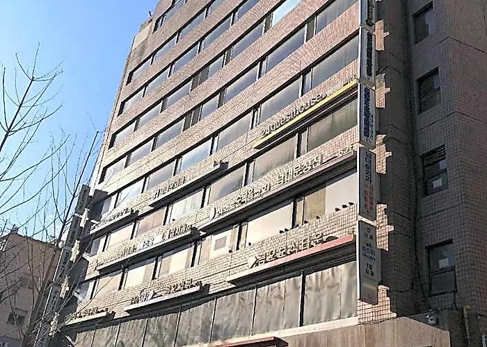 Hotel 24 Myeongdong Town